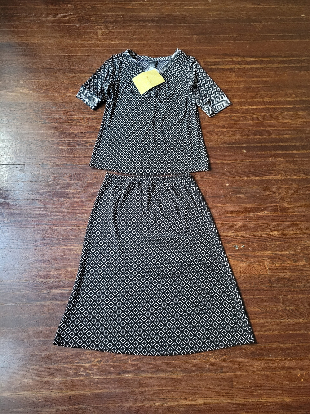Citiknits Women’s Shirt & Skirt Set Sz S Black Geo Print Business Church Wear